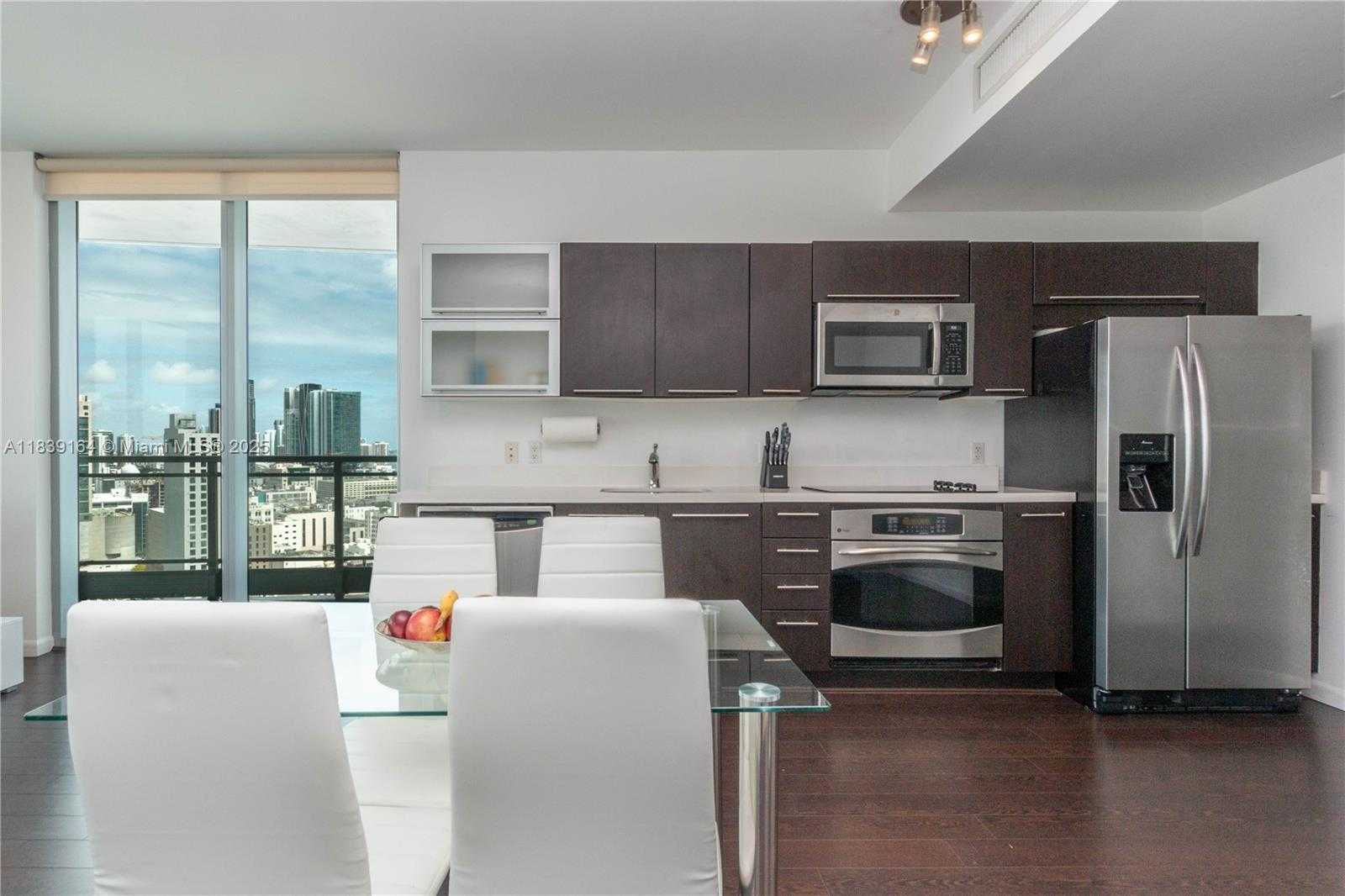 Small Image of 90 SOUTH WEST 3RD ST #2905, Miami Number 3