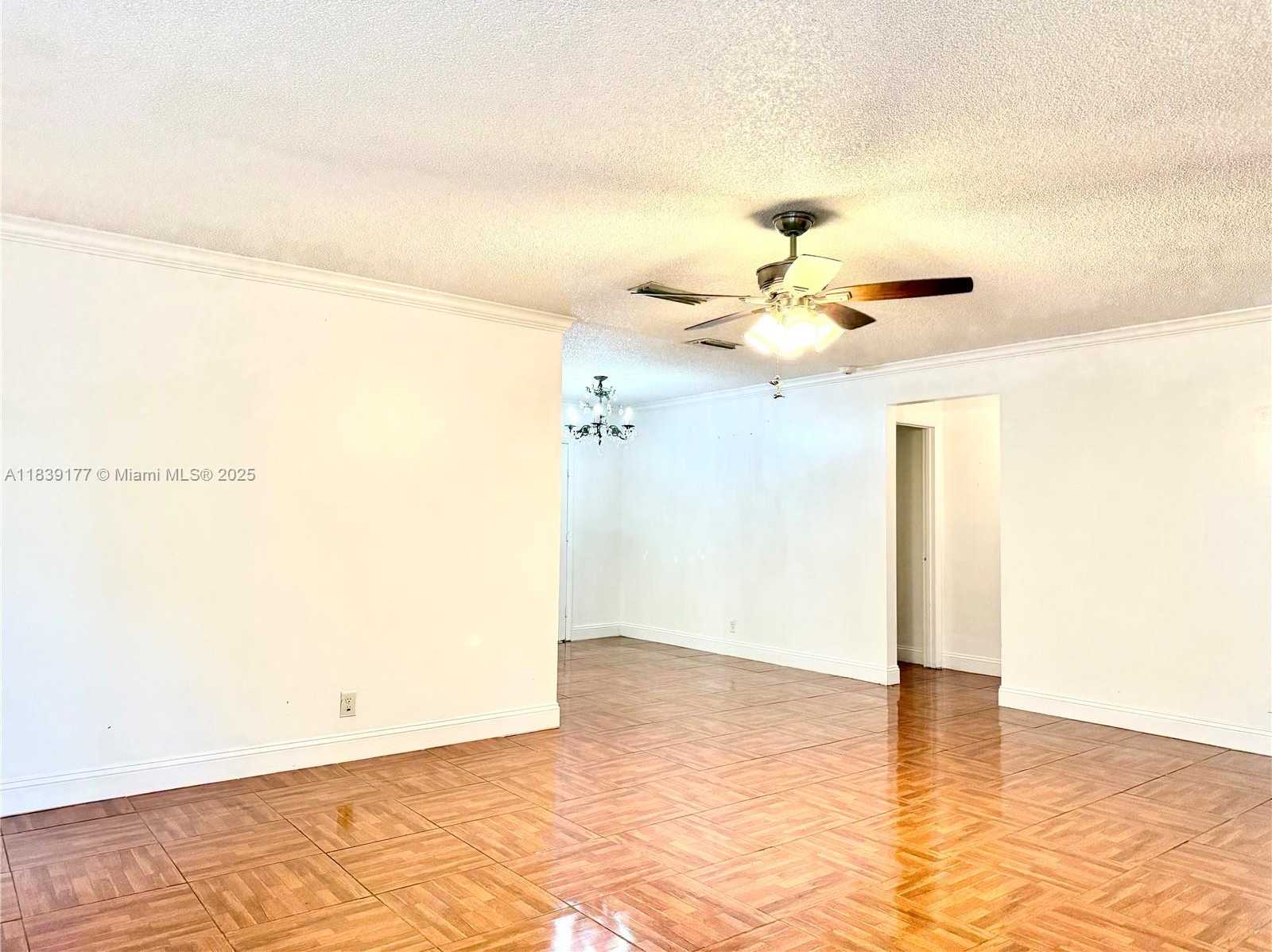Small Image of 7215 NORTH WEST 8TH ST, Margate Number 5