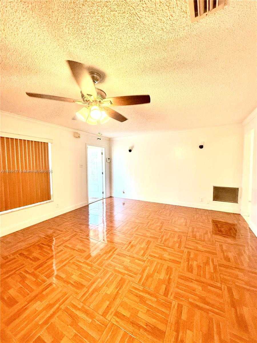 Small Image of 7215 NORTH WEST 8TH ST, Margate Number 7