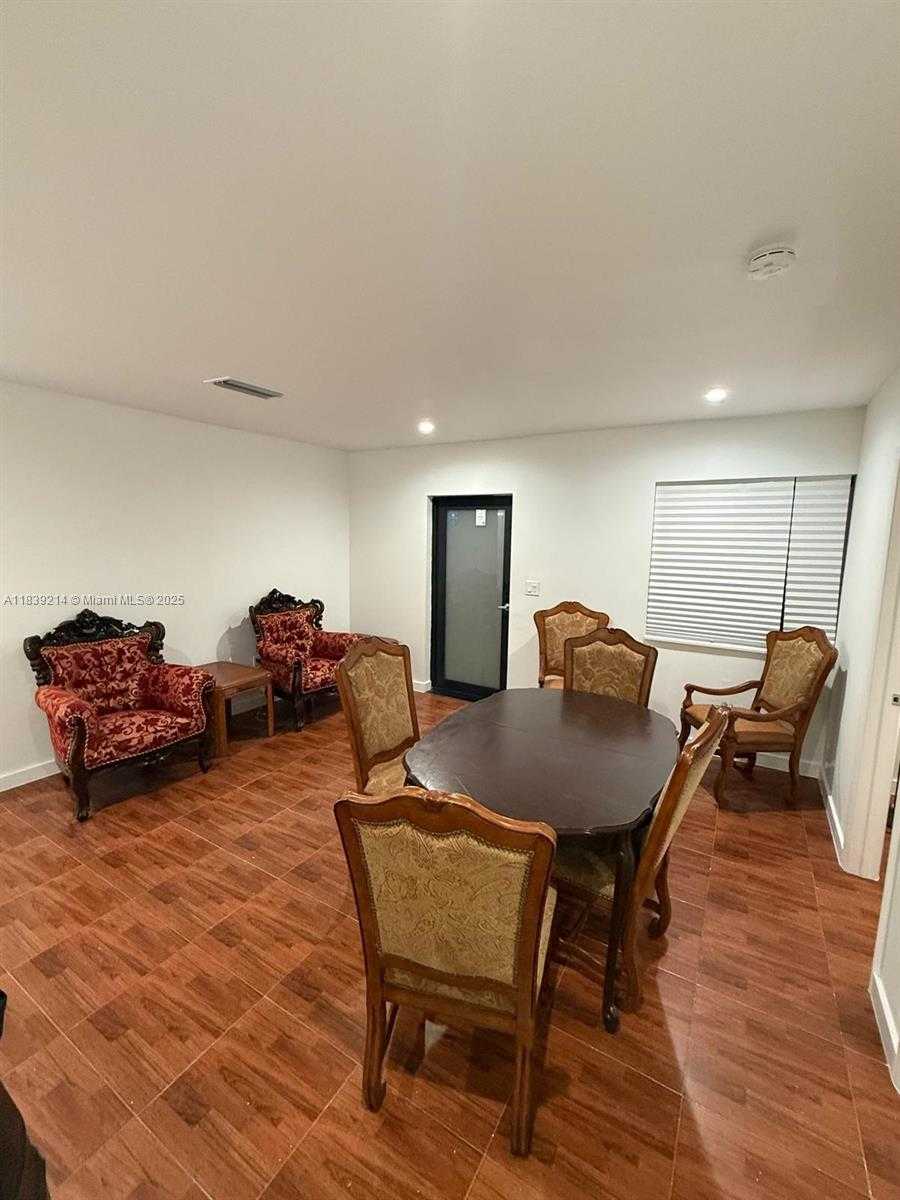 Small Image of 1521 NORTH WEST 134TH ST, Miami Number 12