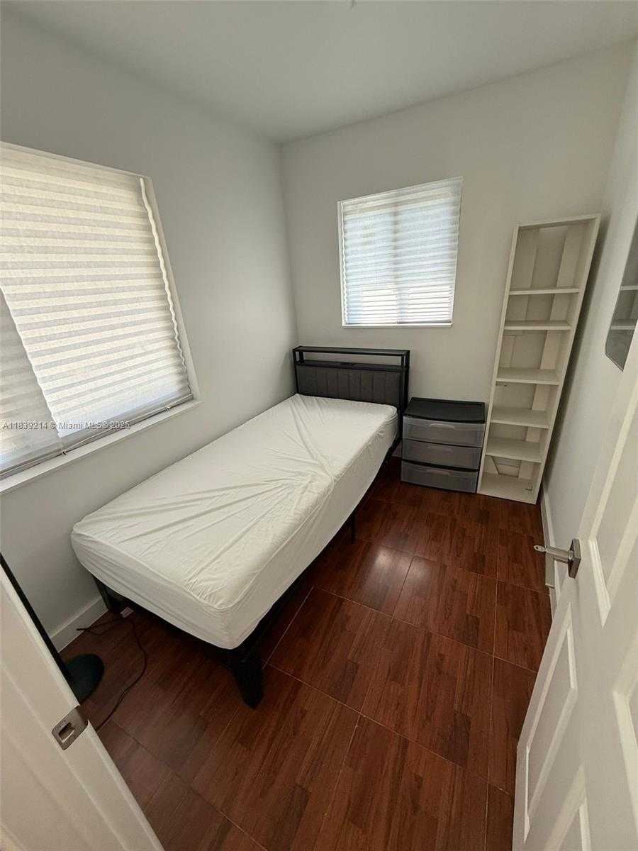 Small Image of 1521 NORTH WEST 134TH ST, Miami Number 15