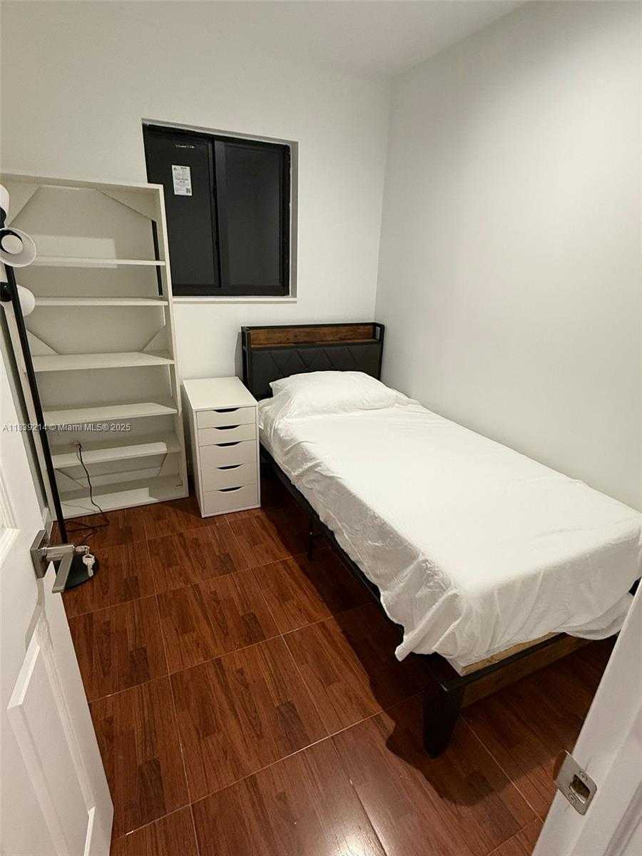 Small Image of 1521 NORTH WEST 134TH ST, Miami Number 19