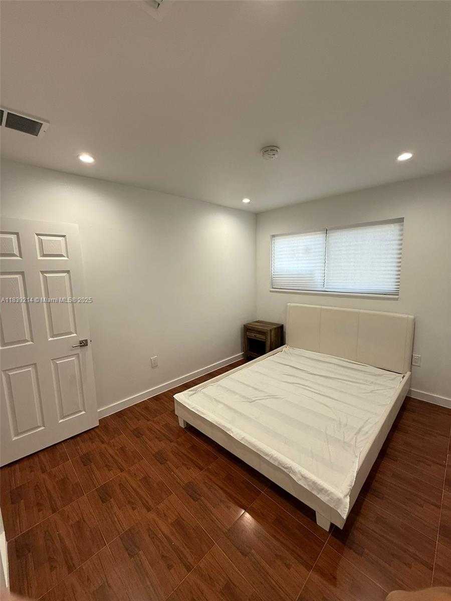 Small Image of 1521 NORTH WEST 134TH ST, Miami Number 21