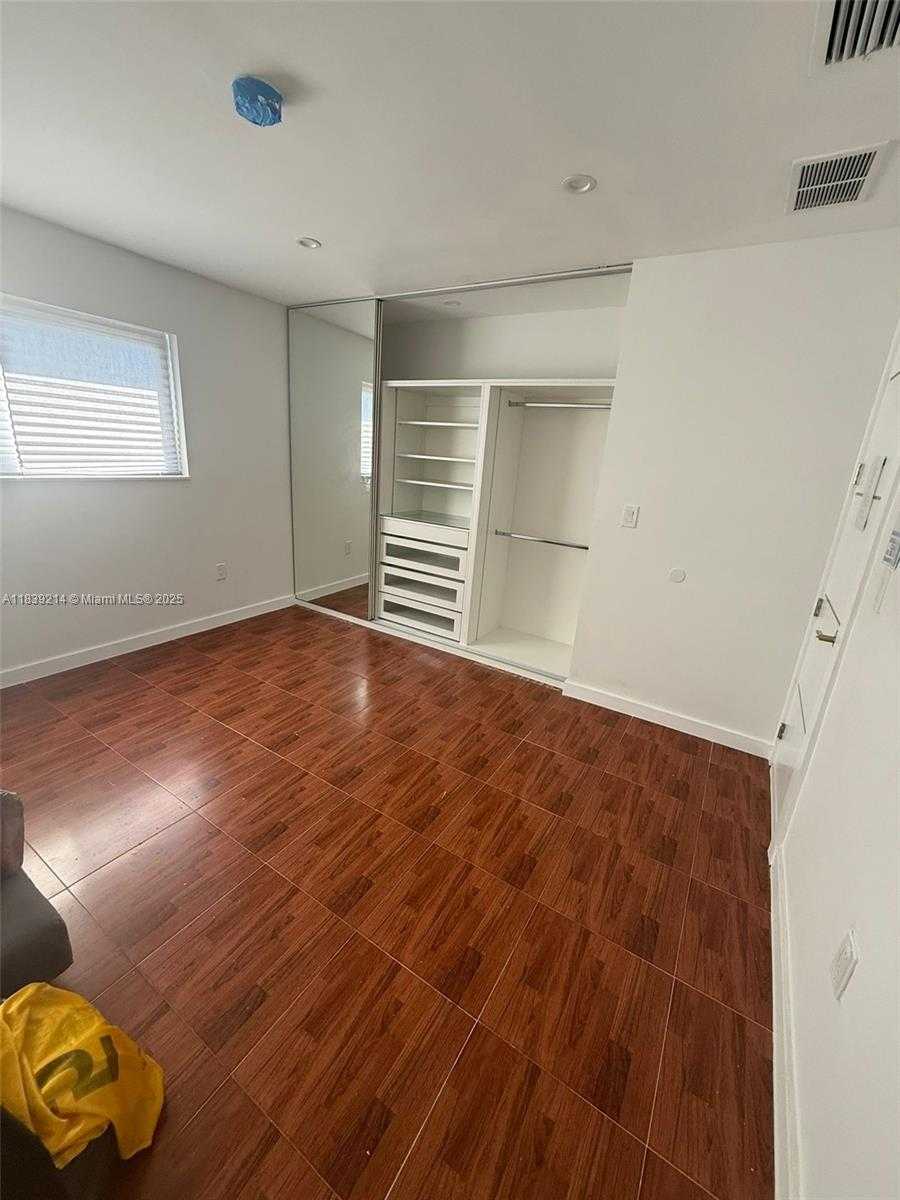 Small Image of 1521 NORTH WEST 134TH ST, Miami Number 24
