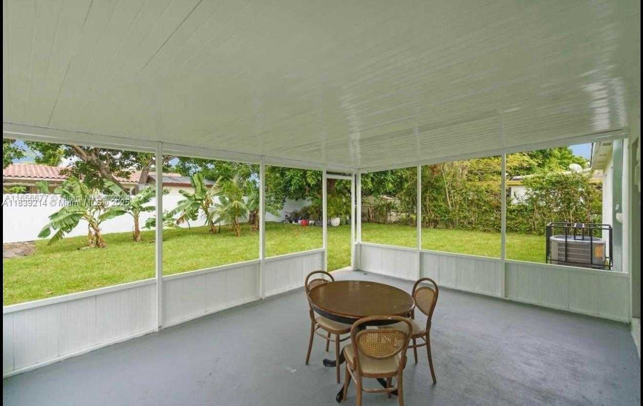 Small Image of 1521 NORTH WEST 134TH ST, Miami Number 30