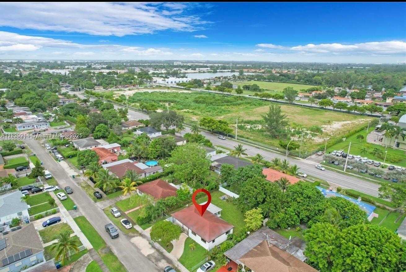Small Image of 1521 NORTH WEST 134TH ST, Miami Number 39