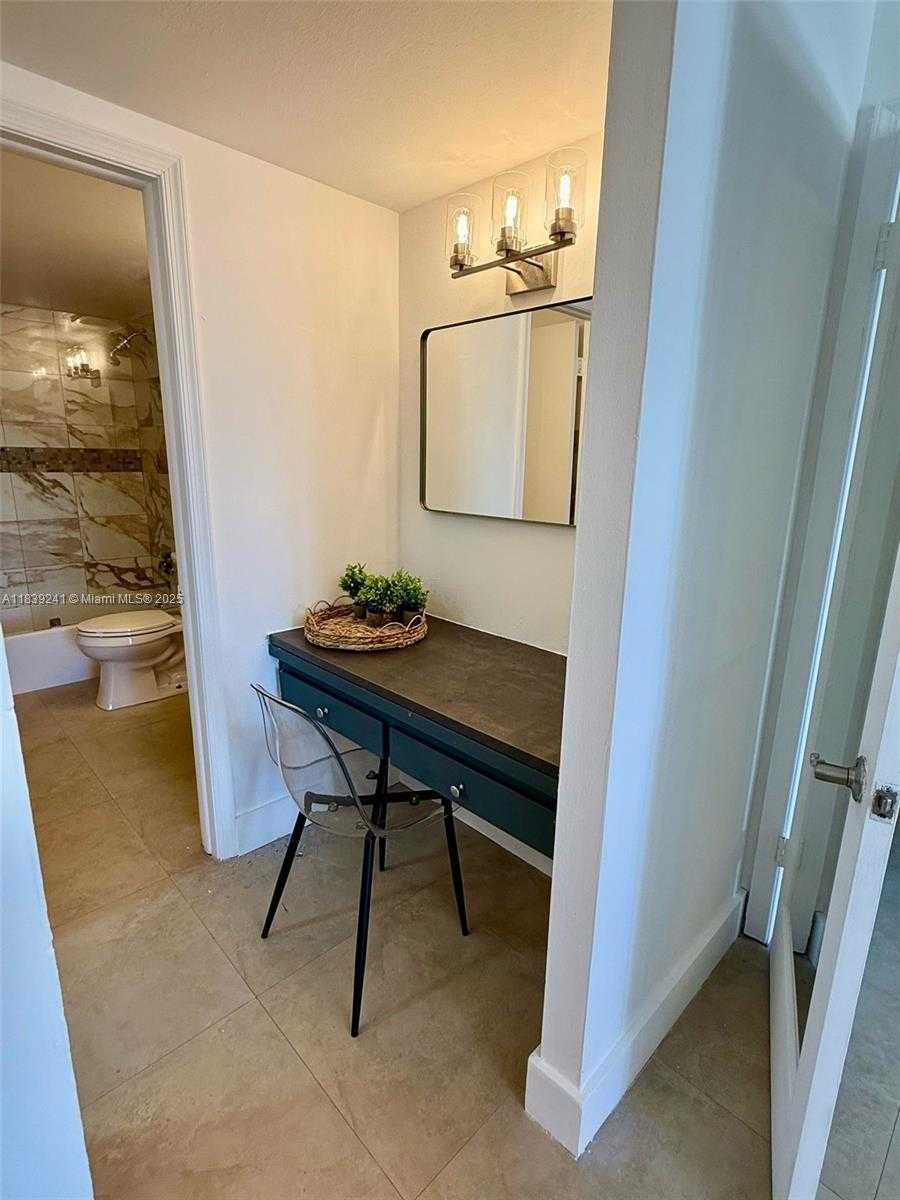 Small Image of 1080 94TH ST #602, Bay Harbor Islands Number 13
