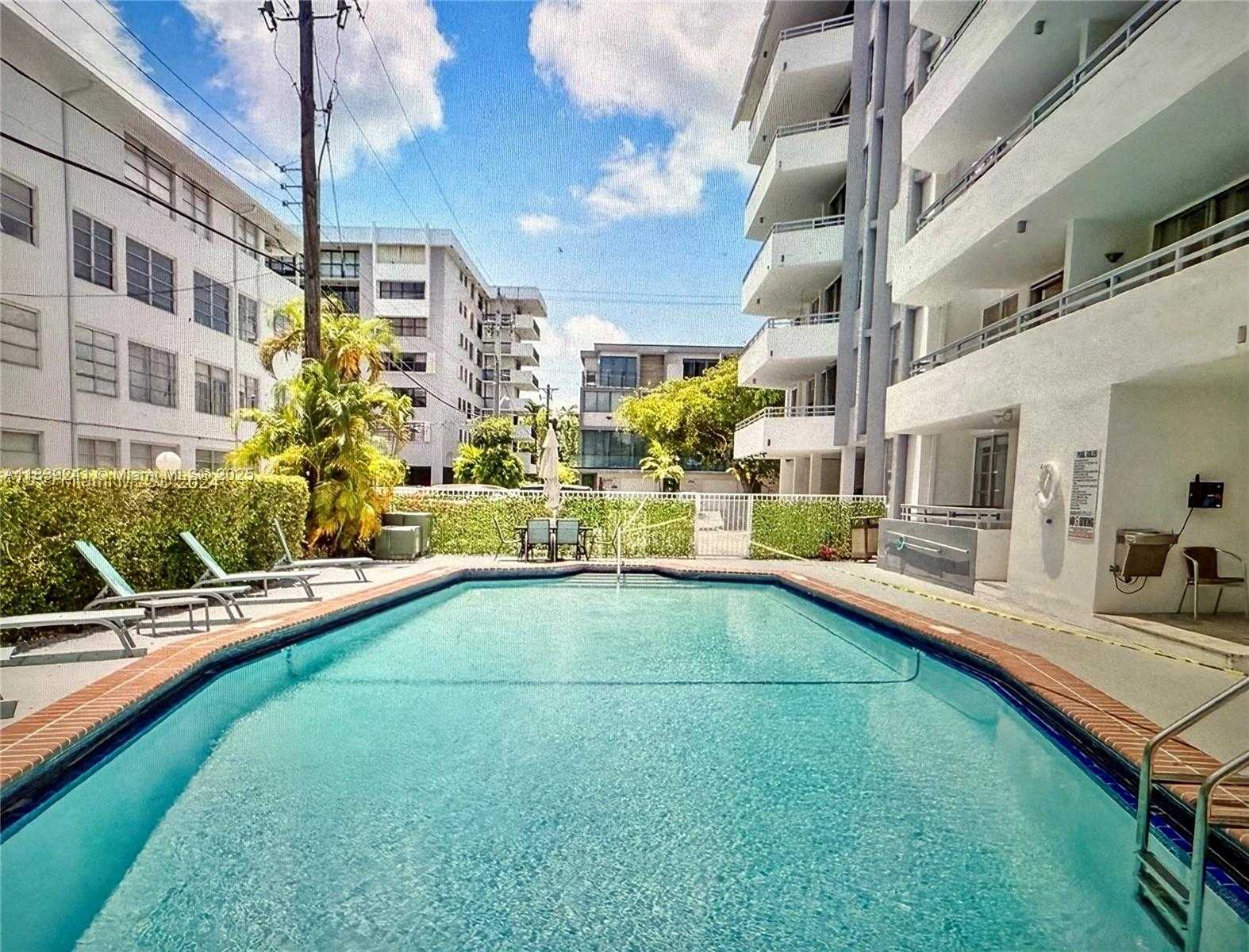 Small Image of 1080 94TH ST #602, Bay Harbor Islands Number 32