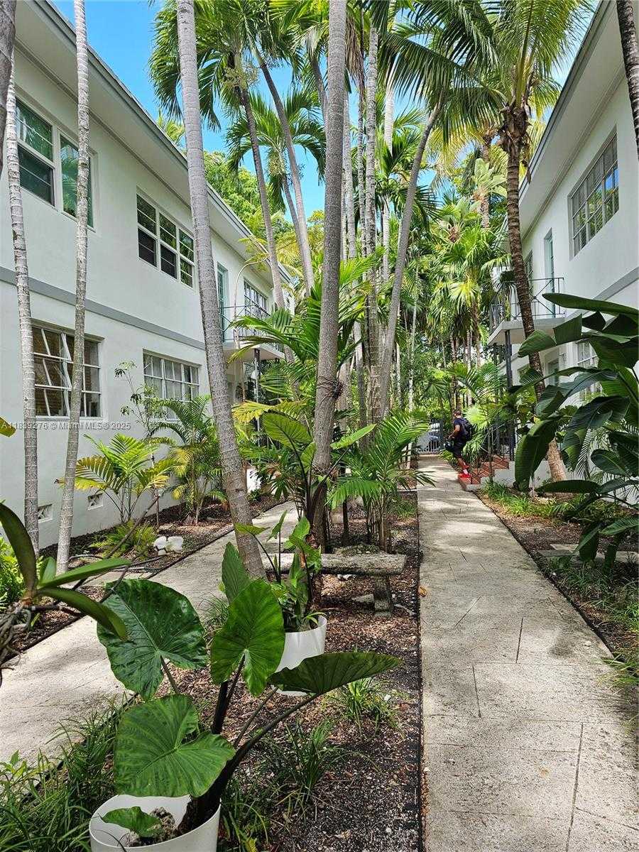 Small Image of Miami Beach Number 4