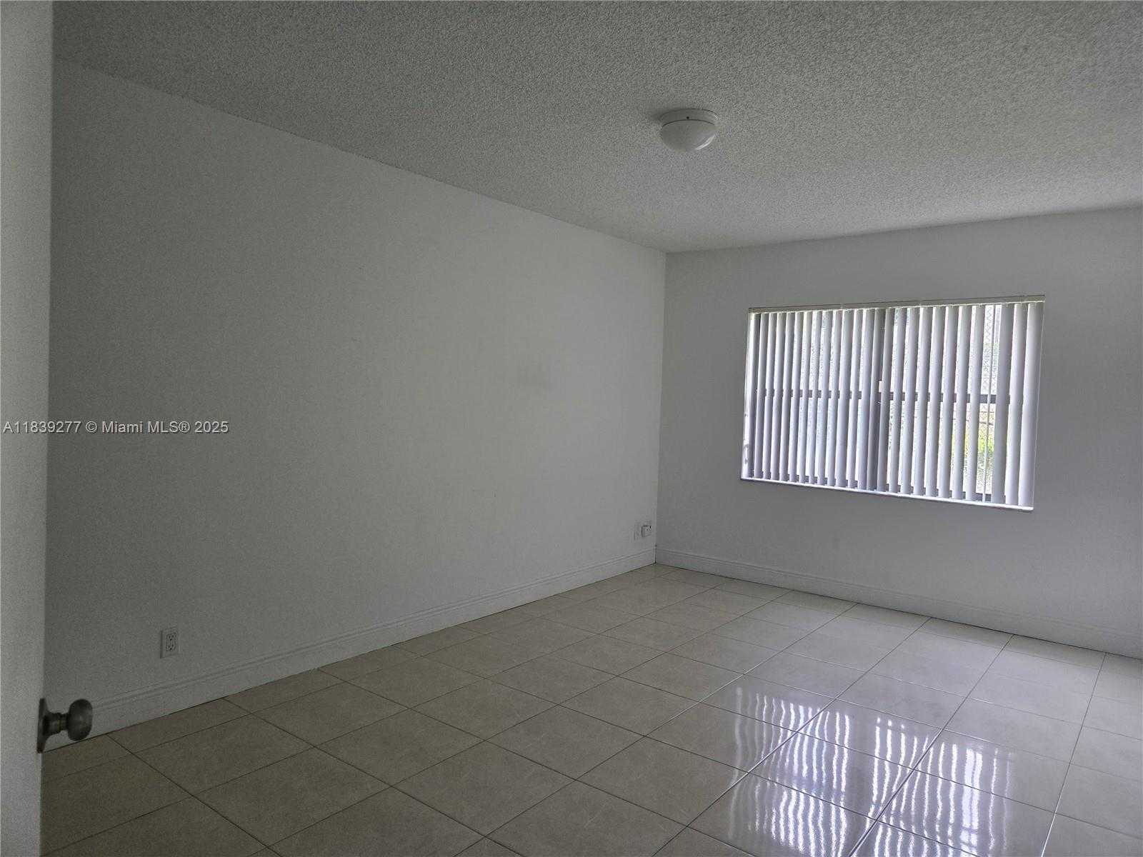 Small Image of 8290 NORTH WEST LAKE DR #106, Doral Number 8