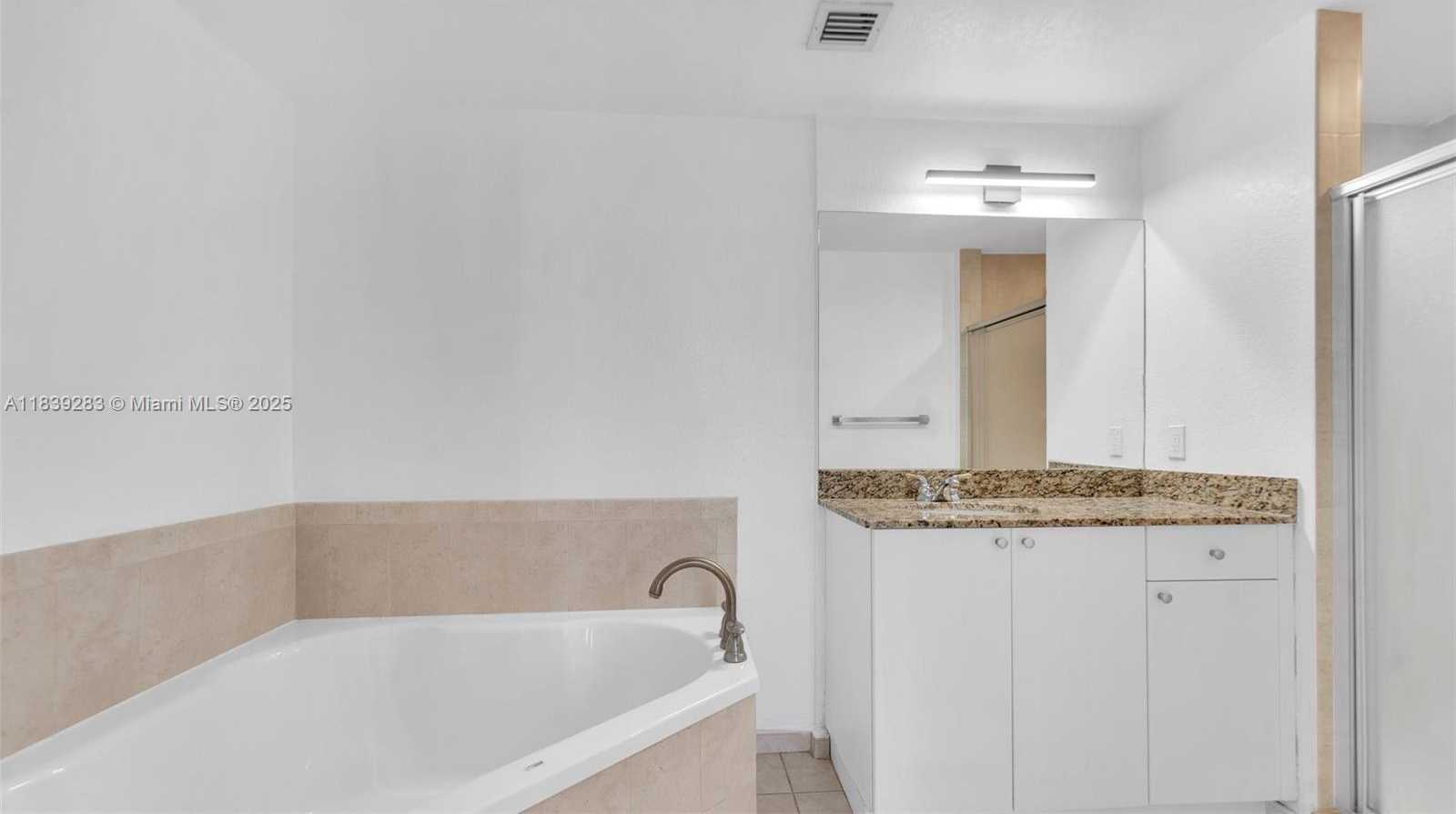 Small Image of 1830 RADIUS DR #405, Hollywood Number 26