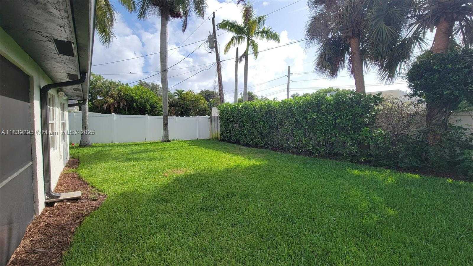 Small Image of 116 NORTH WEST 3RD CT, Boca Raton Number 5