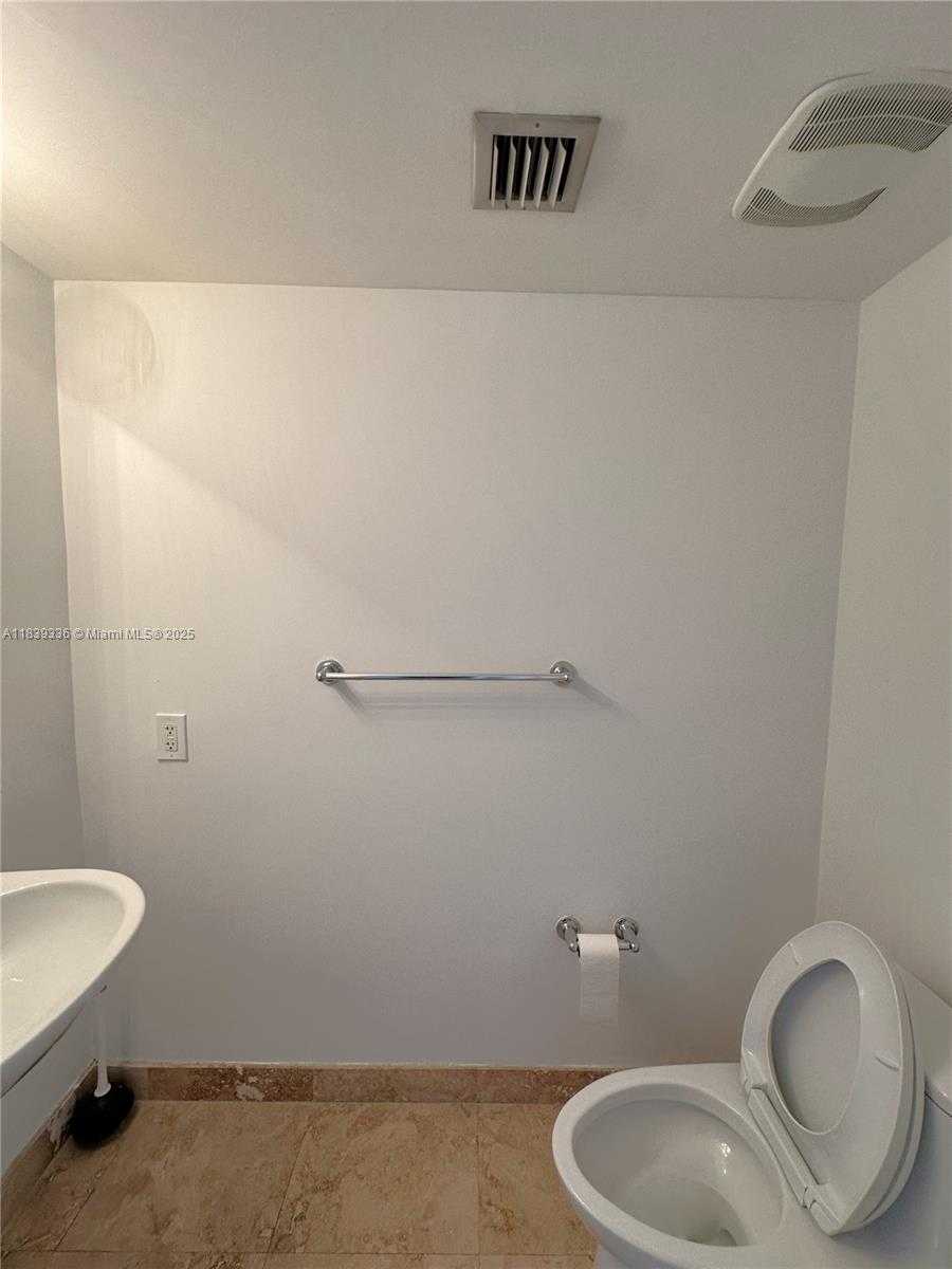 Small Image of 41 SOUTH EAST 5TH ST #1803, Miami Number 18