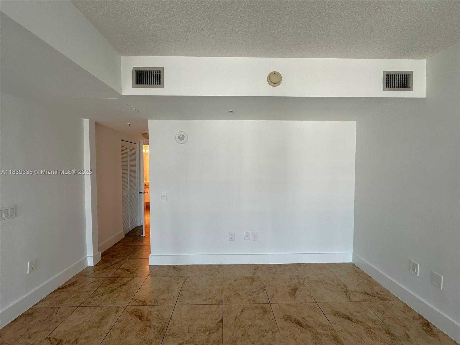 Small Image of 41 SOUTH EAST 5TH ST #1803, Miami Number 22