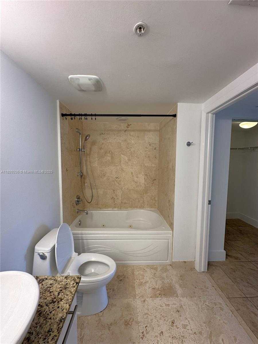 Small Image of 41 SOUTH EAST 5TH ST #1803, Miami Number 26