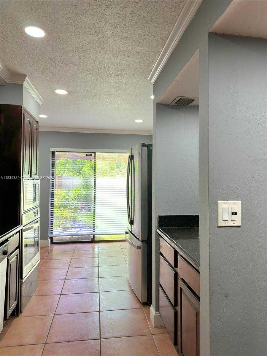 Small Image of Miami Gardens Number 3