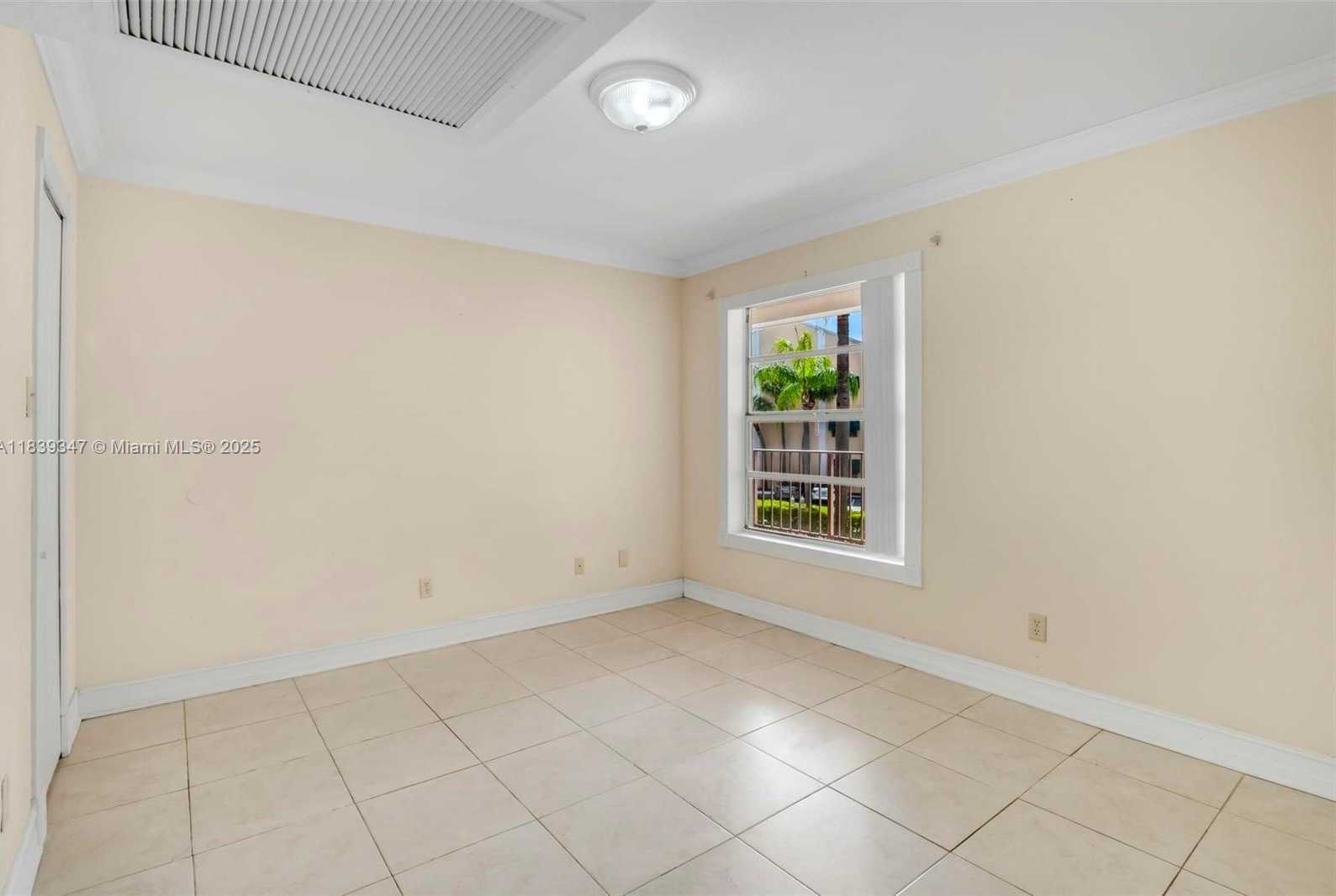 Small Image of 15290 SOUTH WEST 106TH LN #314, Miami Number 18
