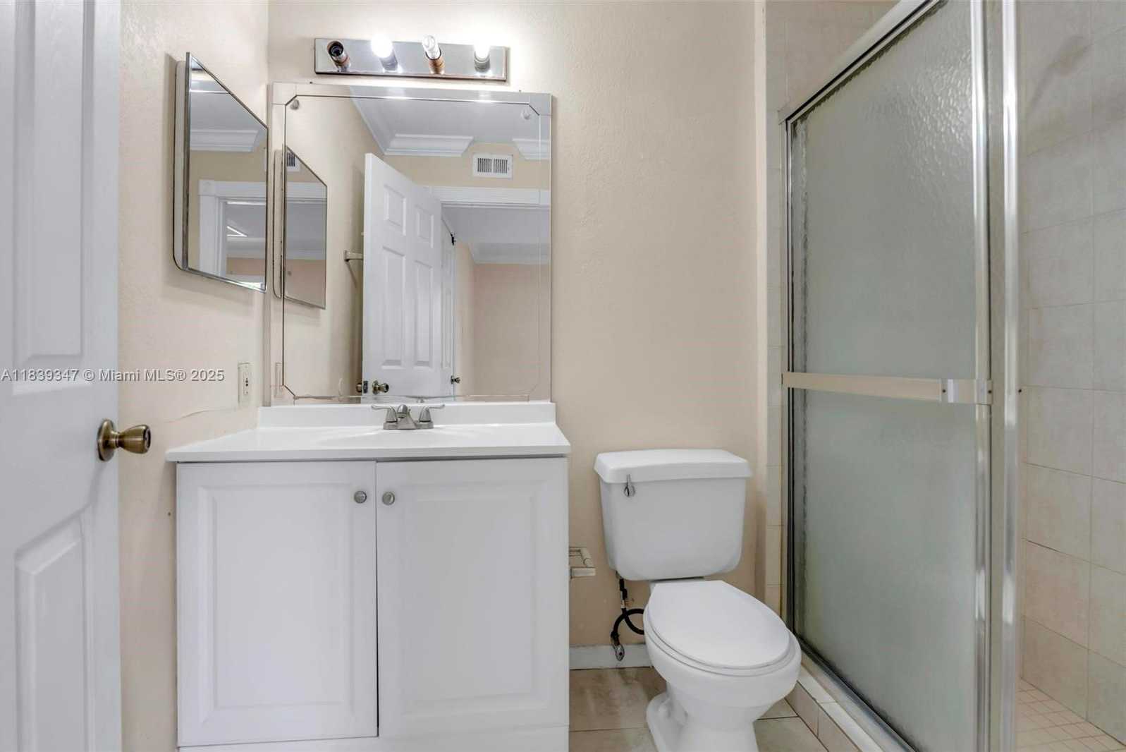 Small Image of 15290 SOUTH WEST 106TH LN #314, Miami Number 20