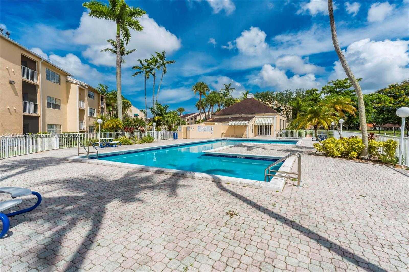 Small Image of 15290 SOUTH WEST 106TH LN #314, Miami Number 29