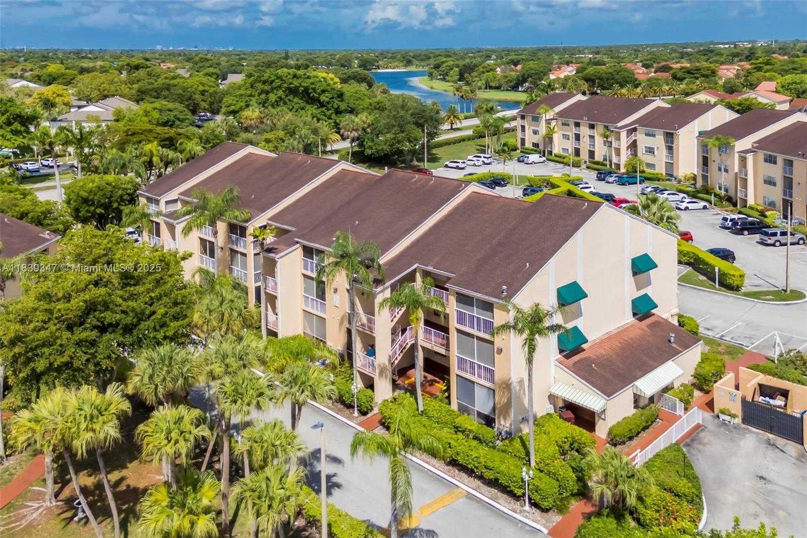 Small Image of 15290 SOUTH WEST 106TH LN #314, Miami Number 42