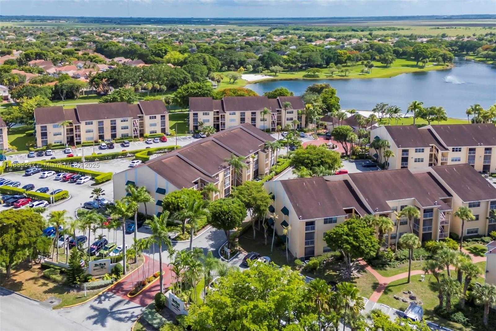 Small Image of 15290 SOUTH WEST 106TH LN #314, Miami Number 47