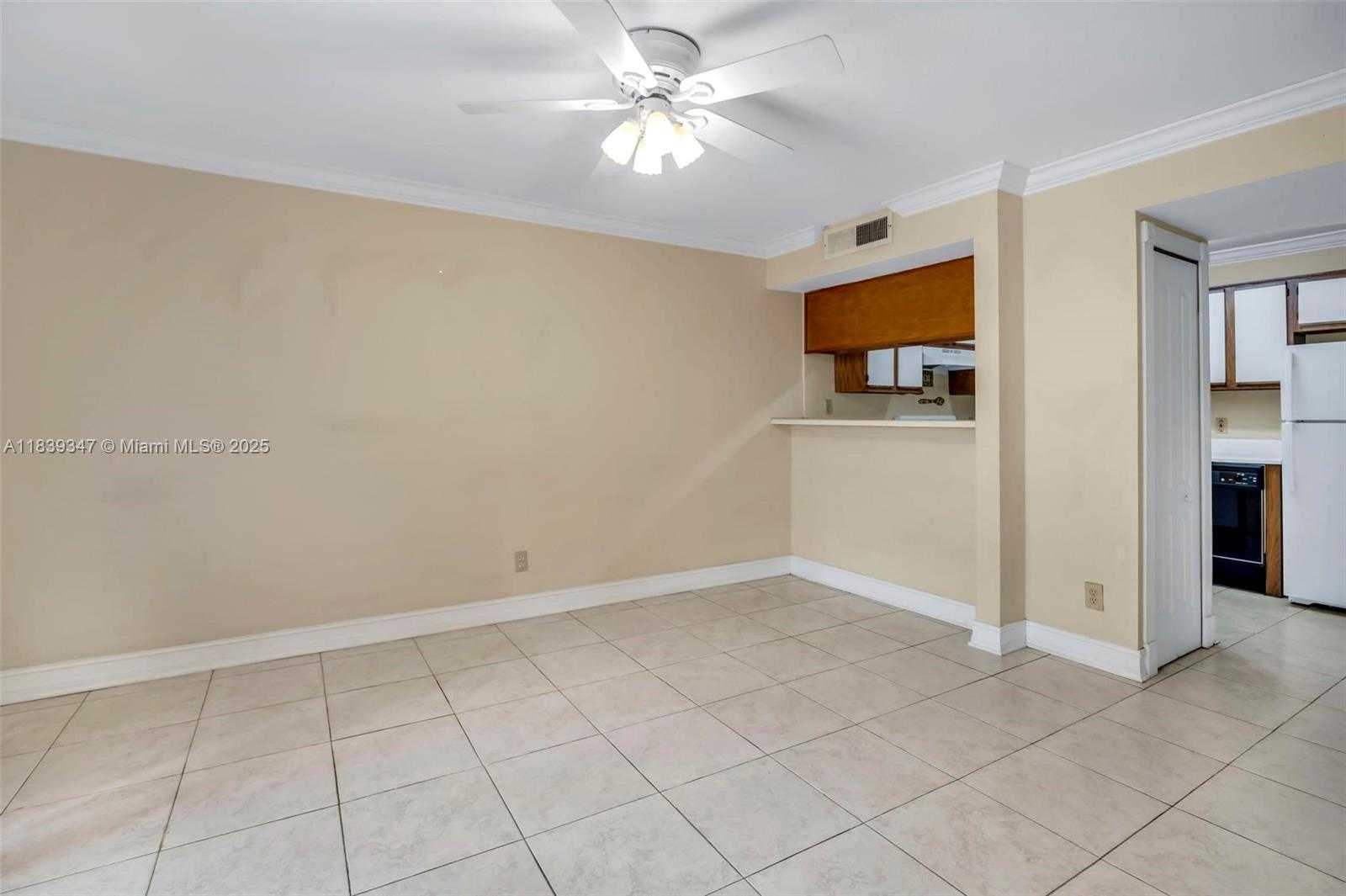 Small Image of 15290 SOUTH WEST 106TH LN #314, Miami Number 7