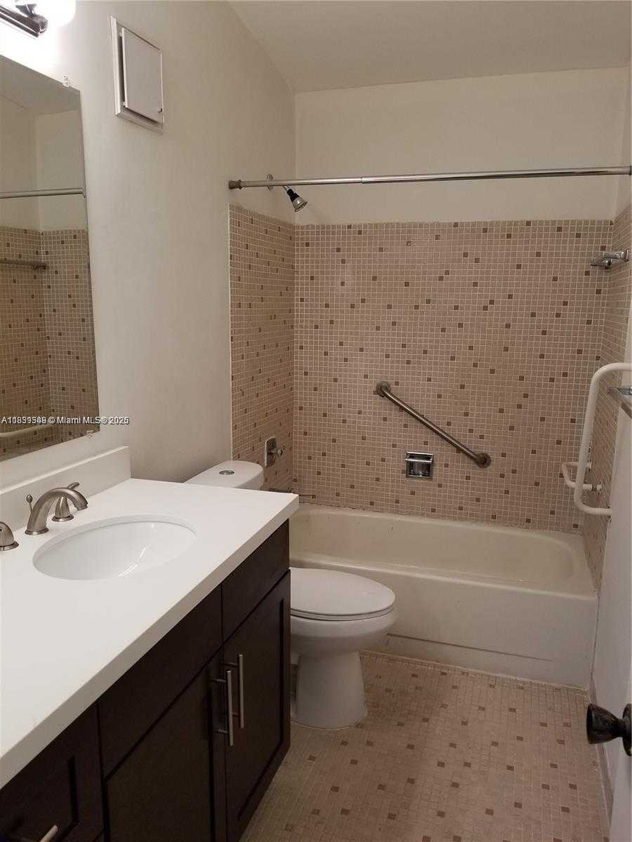 Small Image of 12335 SOUTH WEST 110TH S CANAL ST RD #12335, Miami Number 11