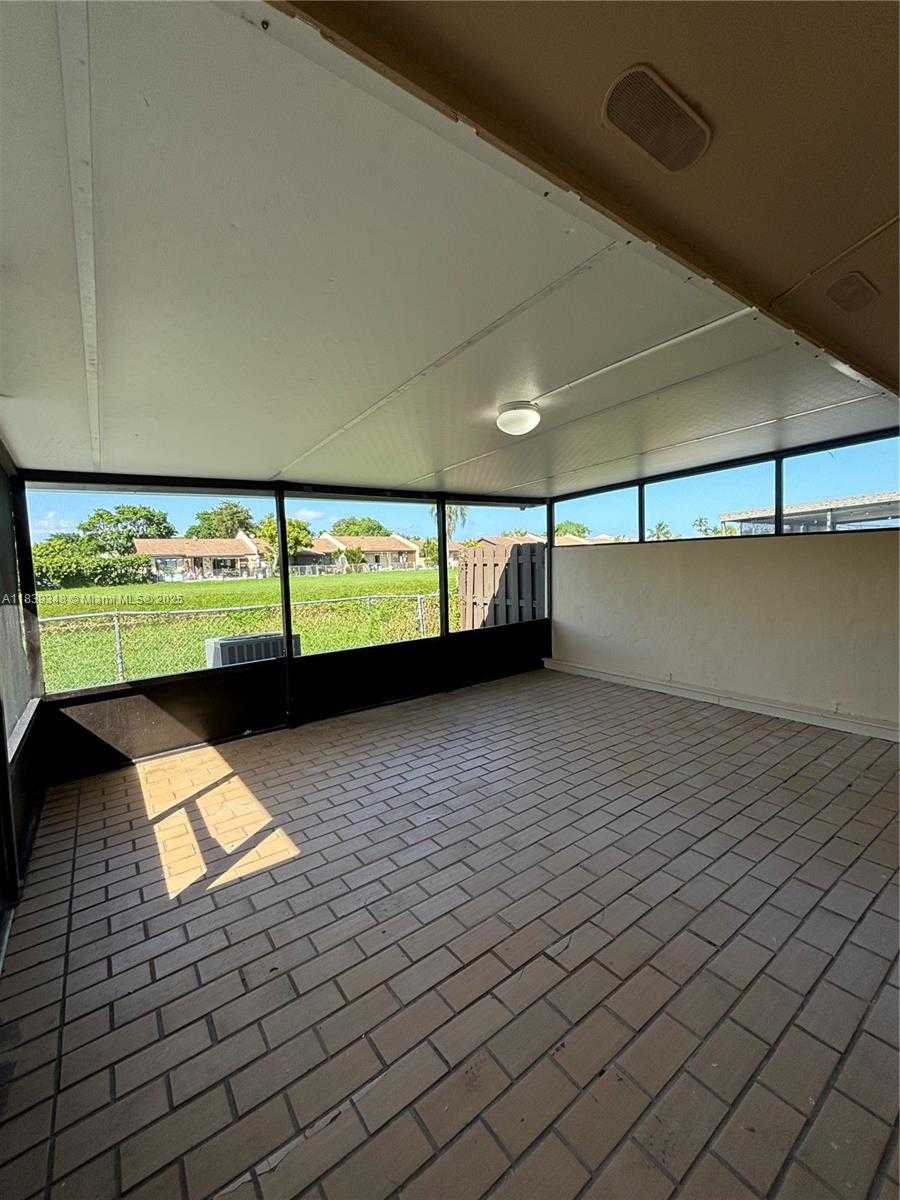 Small Image of 12335 SOUTH WEST 110TH S CANAL ST RD #12335, Miami Number 18