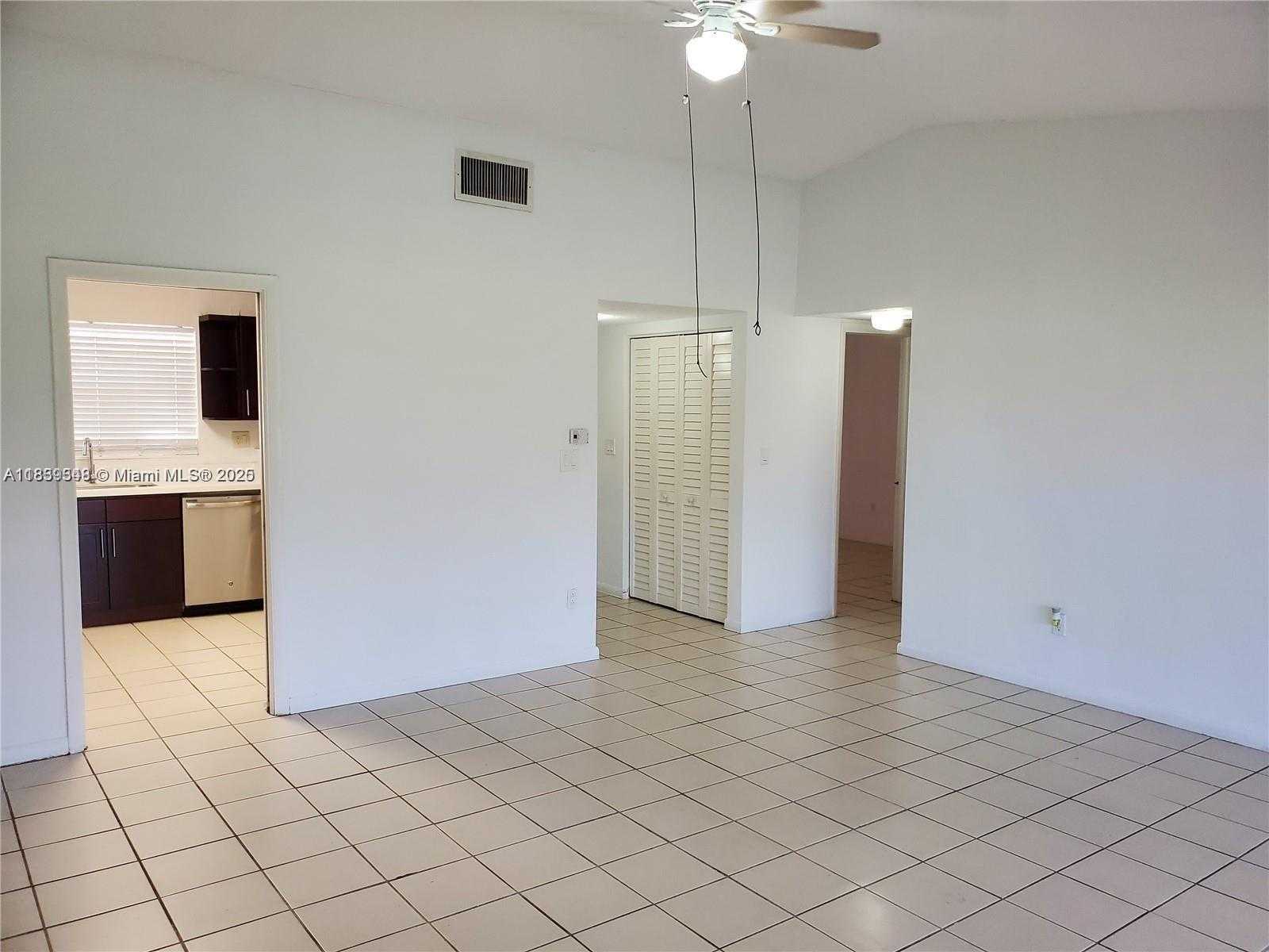 Small Image of 12335 SOUTH WEST 110TH S CANAL ST RD #12335, Miami Number 2