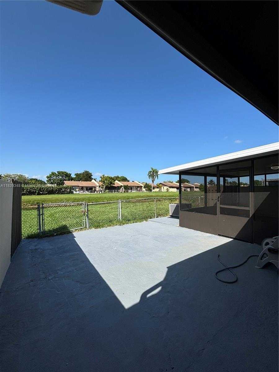 Small Image of 12335 SOUTH WEST 110TH S CANAL ST RD #12335, Miami Number 20