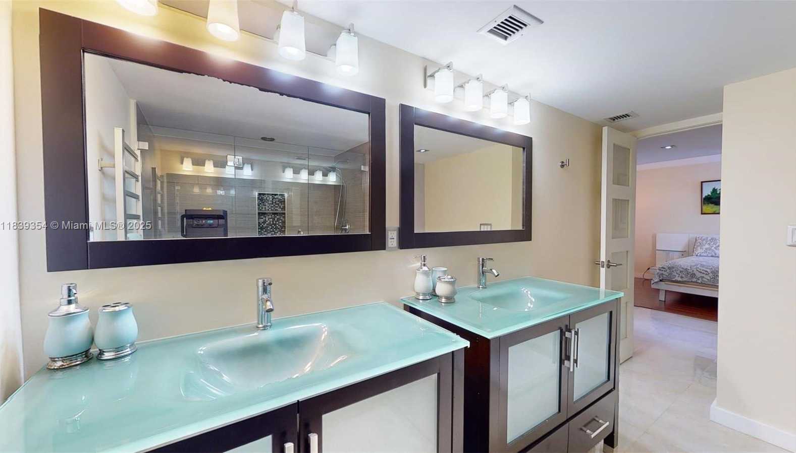 Small Image of 1912 SOUTH OCEAN DR #12C, Hallandale Beach Number 41