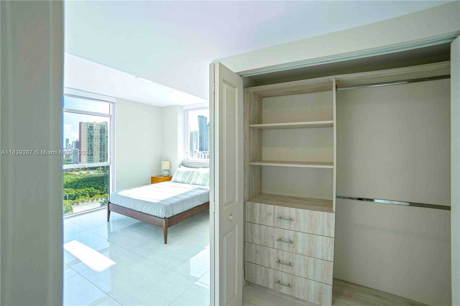 Small Image of 400 SUNNY ISLES BLVD #1408, Sunny Isles Beach Number 22