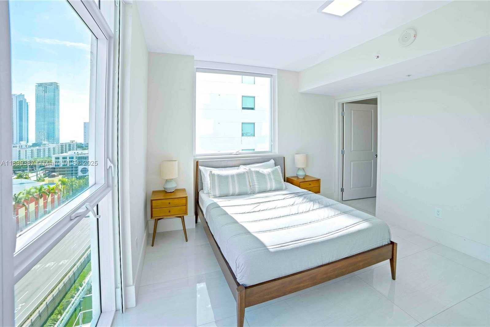 Small Image of 400 SUNNY ISLES BLVD #1408, Sunny Isles Beach Number 25