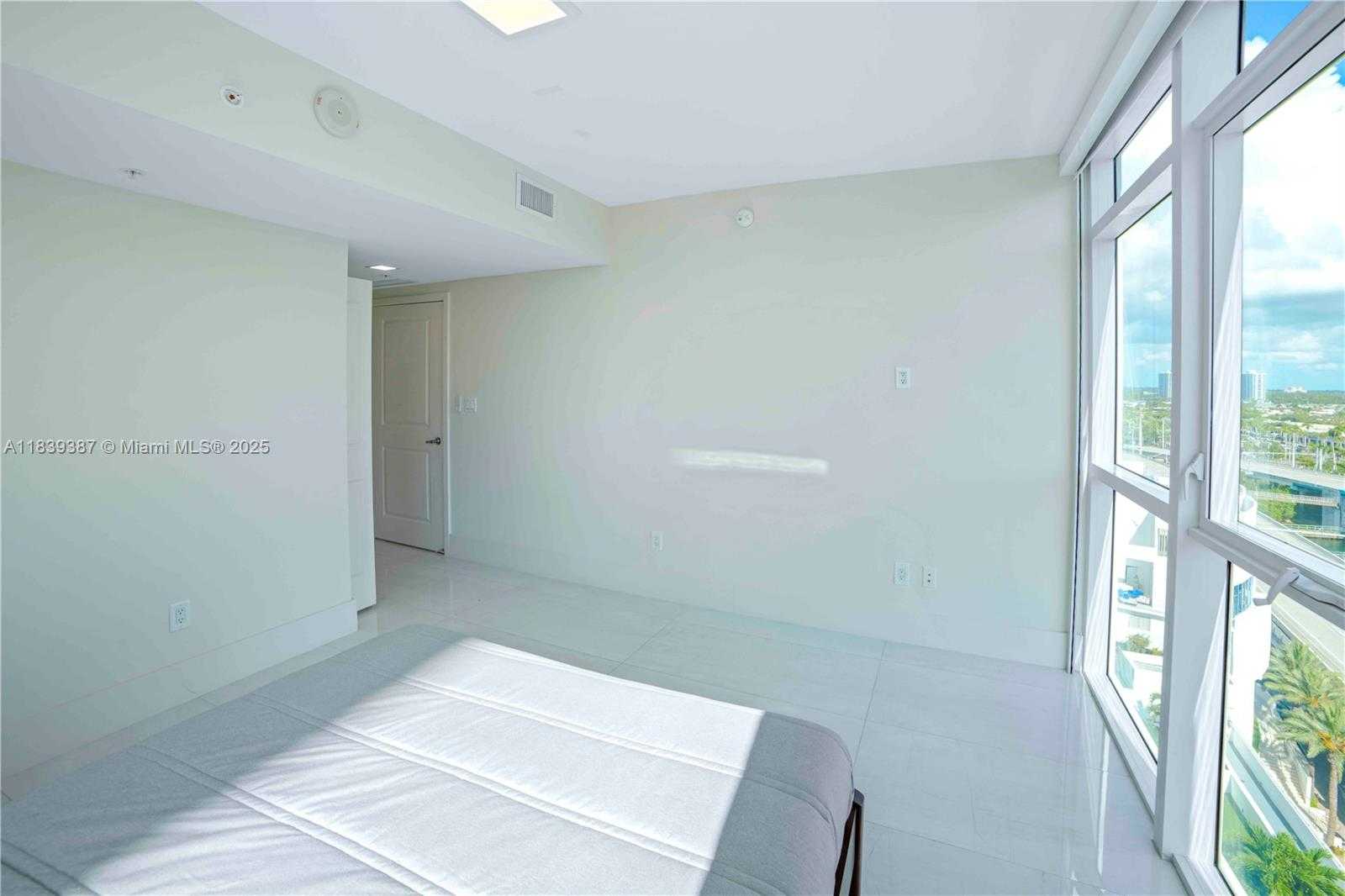 Small Image of 400 SUNNY ISLES BLVD #1408, Sunny Isles Beach Number 28