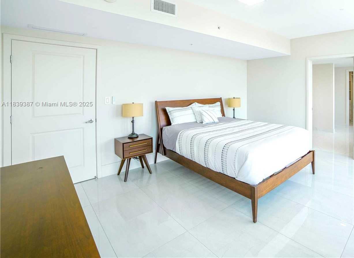 Small Image of 400 SUNNY ISLES BLVD #1408, Sunny Isles Beach Number 30