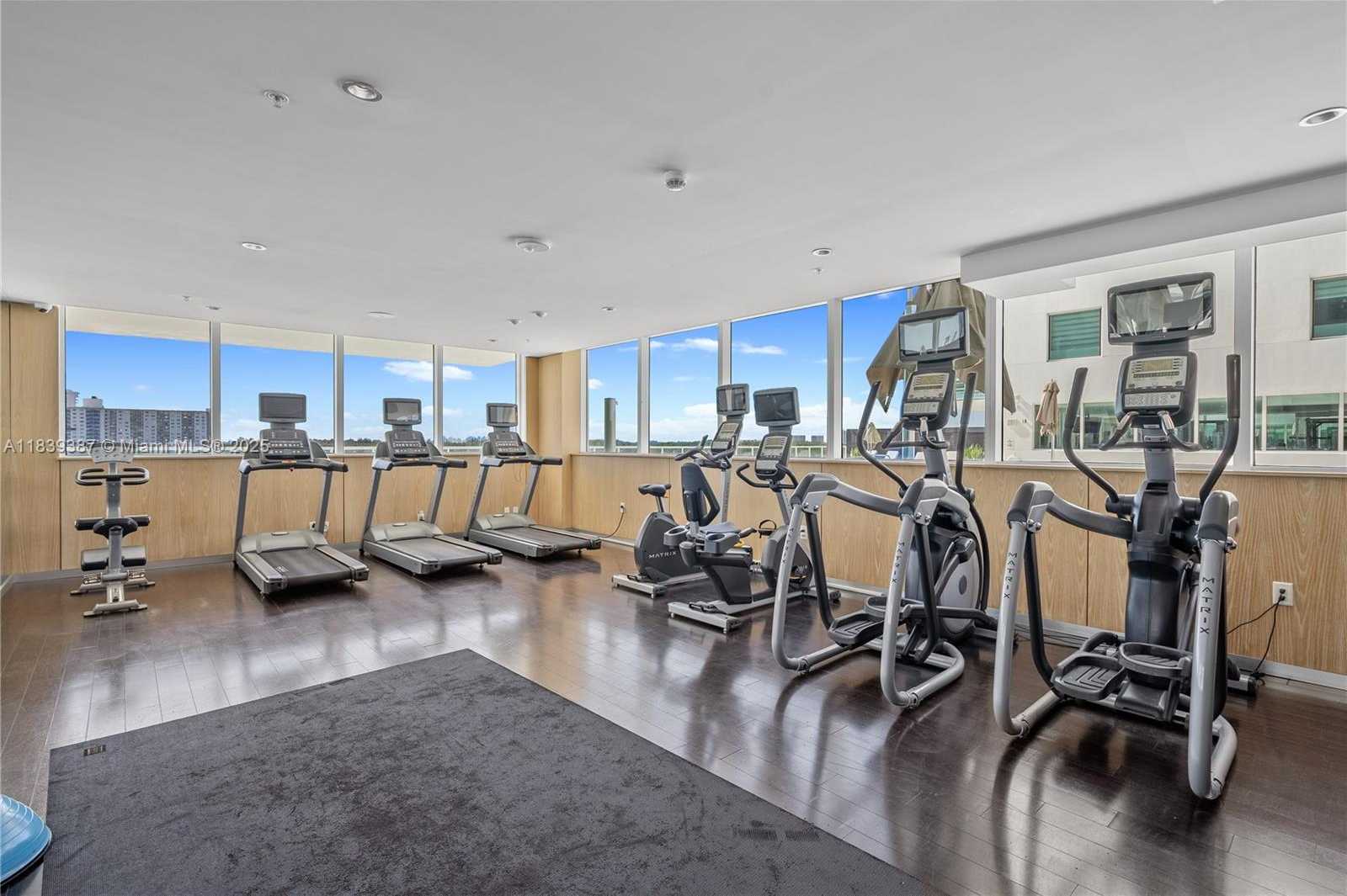 Small Image of 400 SUNNY ISLES BLVD #1408, Sunny Isles Beach Number 37