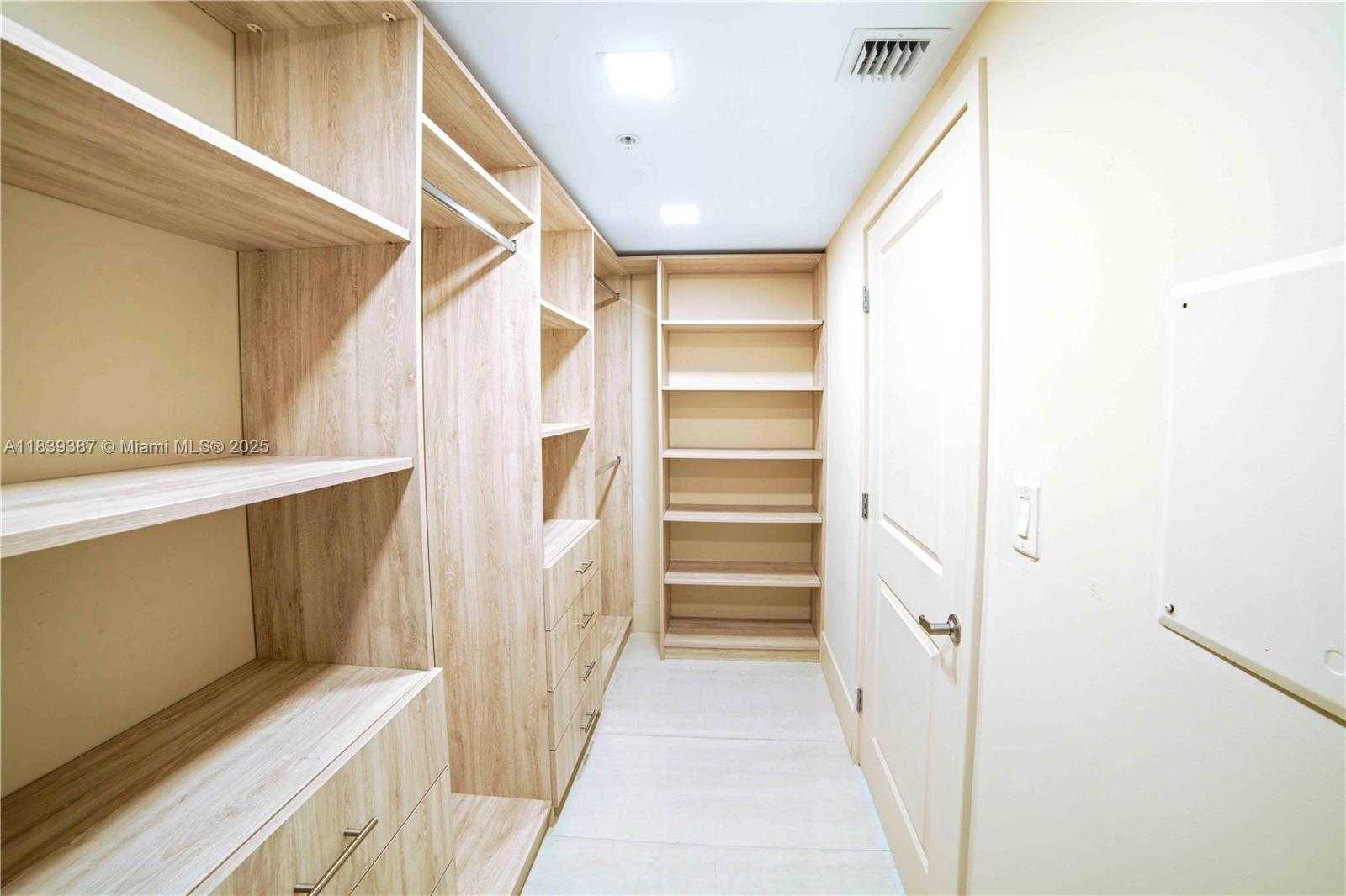 Small Image of 400 SUNNY ISLES BLVD #1408, Sunny Isles Beach Number 44