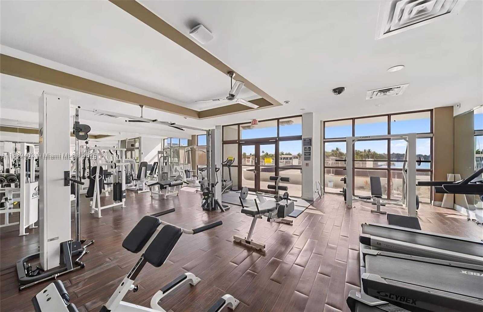Small Image of 6770 INDIAN CREEK DR #PH-H, Miami Beach Number 8