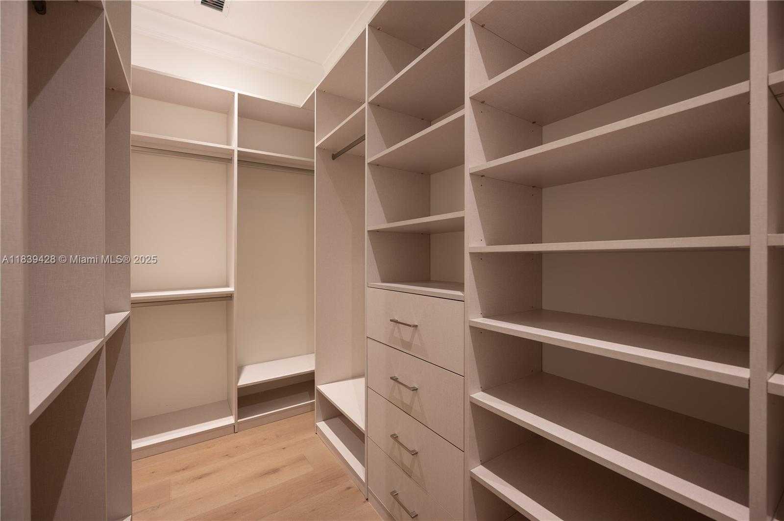Small Image of 680 DESTACADA AVE, Coral Gables Number 54