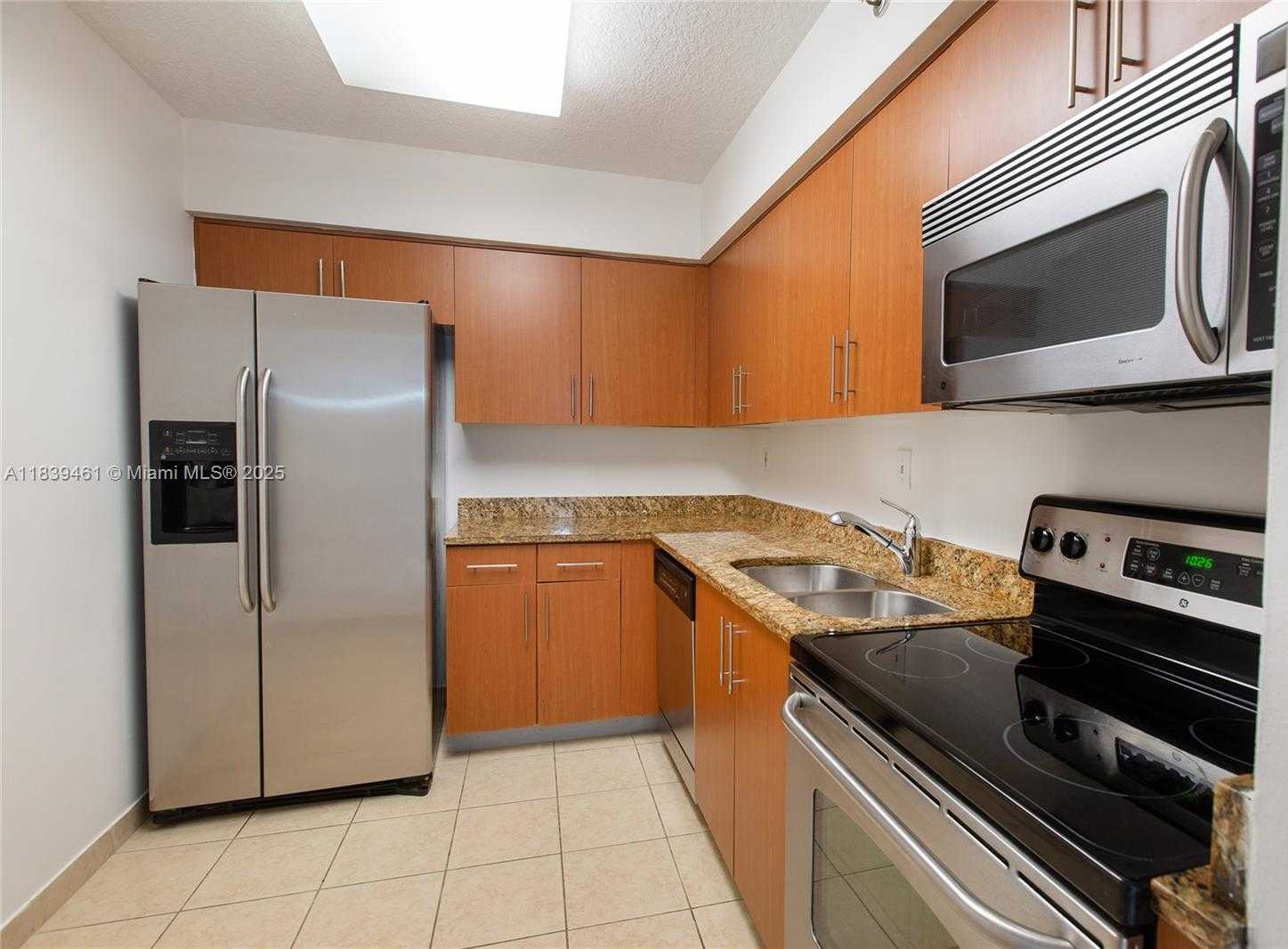 Small Image of 3300 NORTH EAST 192ND ST #1014, Aventura Number 4