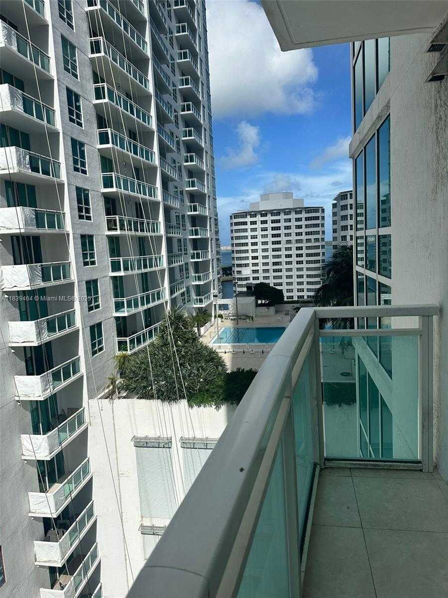 Small Image of 951 BRICKELL AVE #1400, Miami Number 11