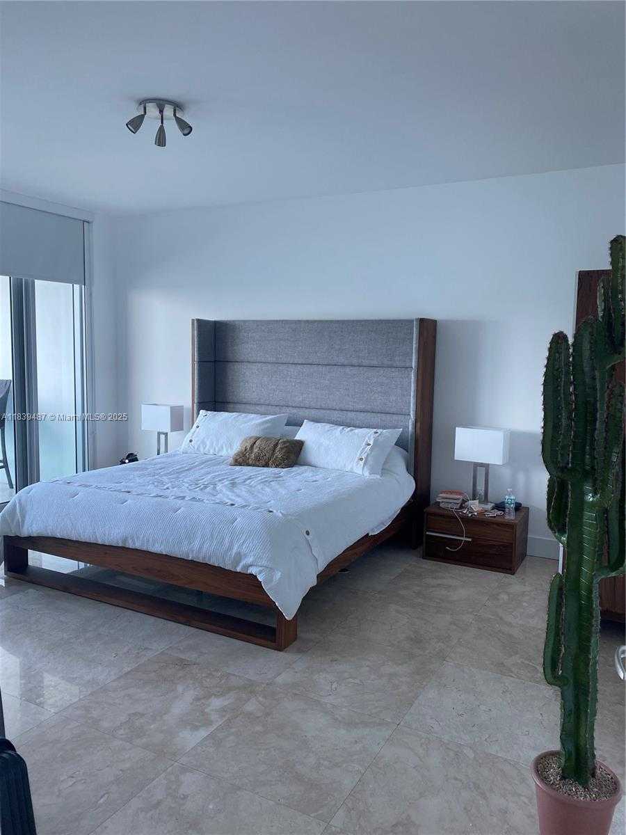 Small Image of 1331 BRICKELL BAY DR #905, Miami Number 12