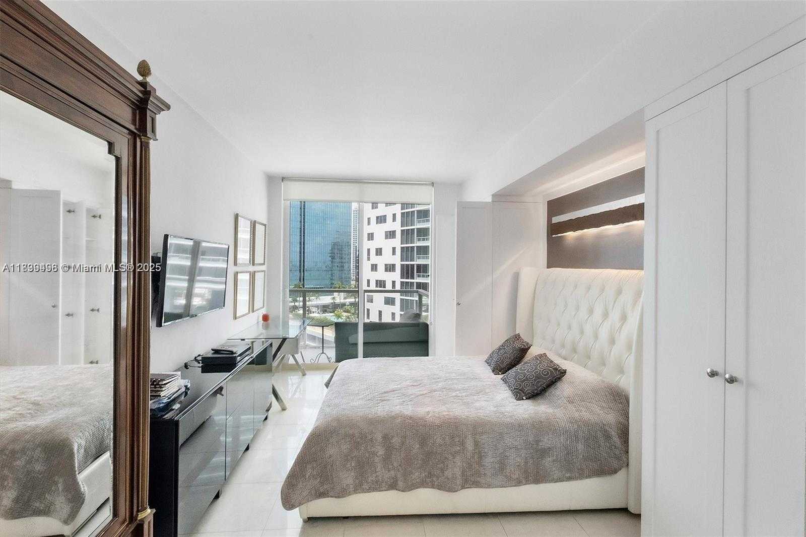 Small Image of 218 SOUTH EAST 14TH ST #1804, Miami Number 8
