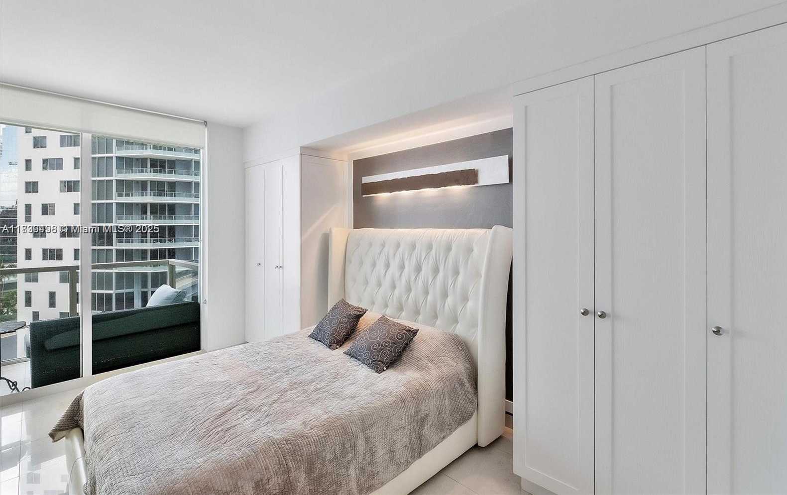 Small Image of 218 SOUTH EAST 14TH ST #1804, Miami Number 9
