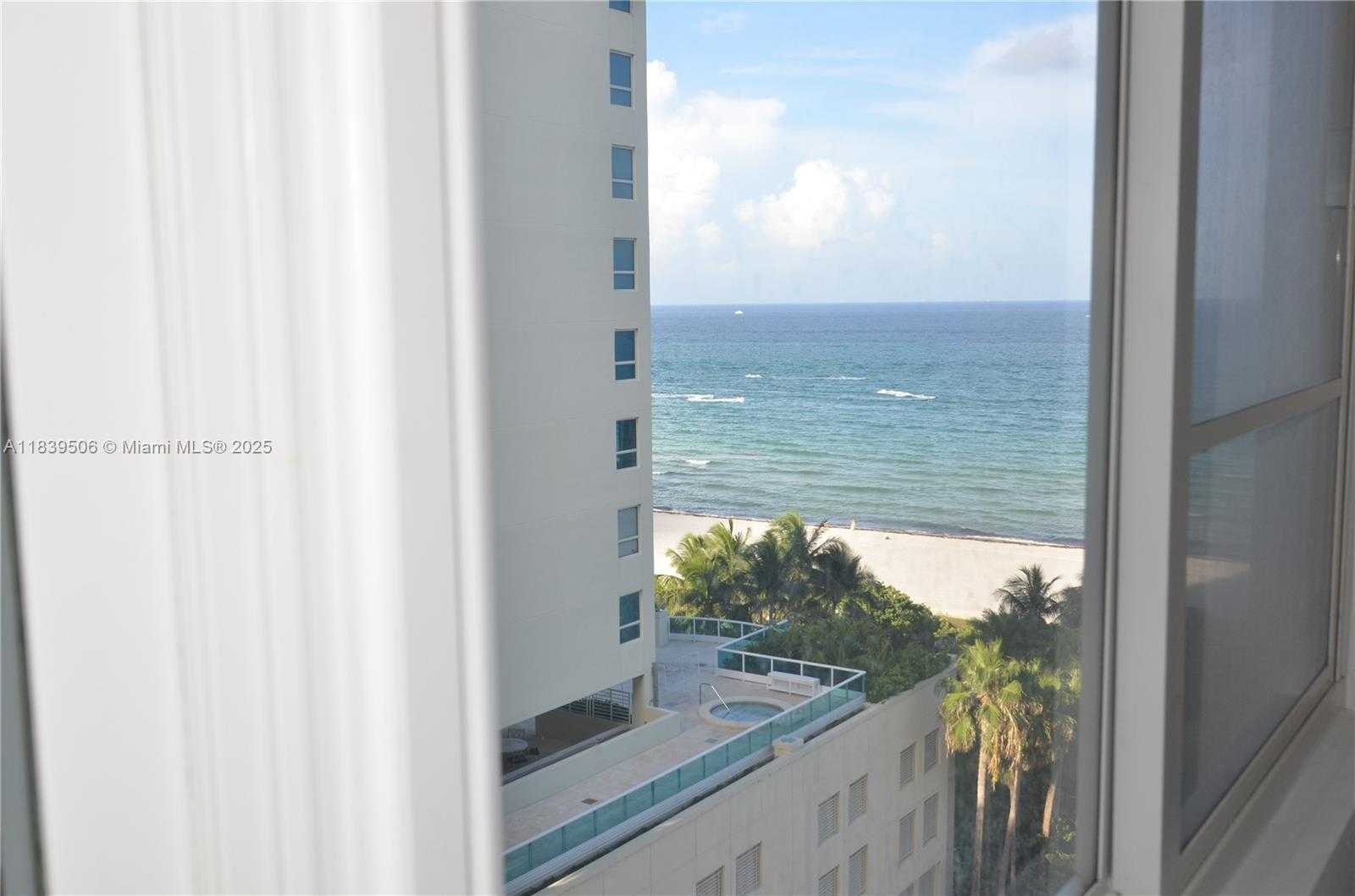 Small Image of 5005 COLLINS AVE #1023, Miami Beach Number 2