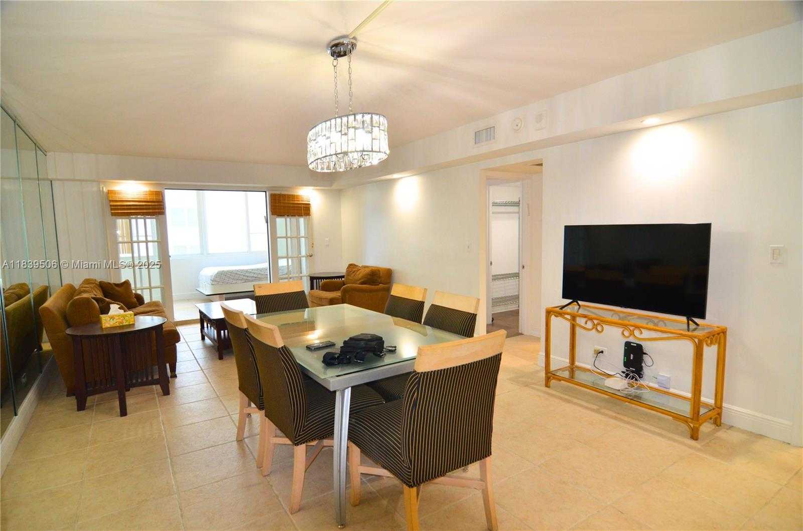 Small Image of 5005 COLLINS AVE #1023, Miami Beach Number 3