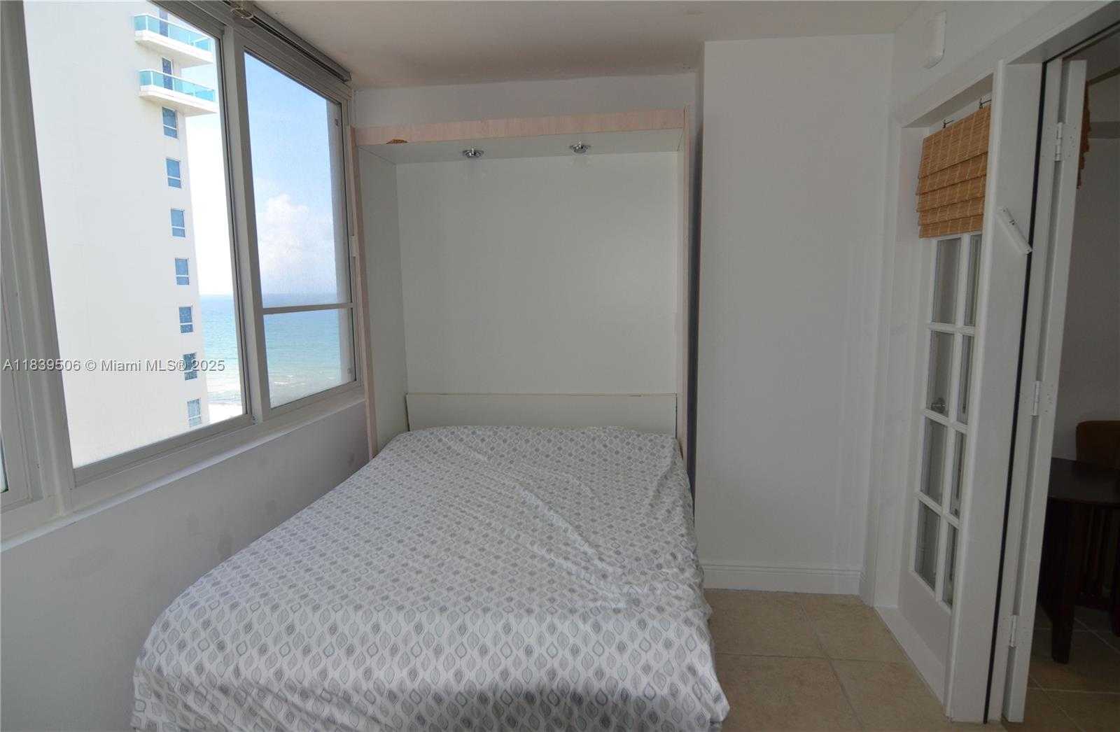 Small Image of 5005 COLLINS AVE #1023, Miami Beach Number 7