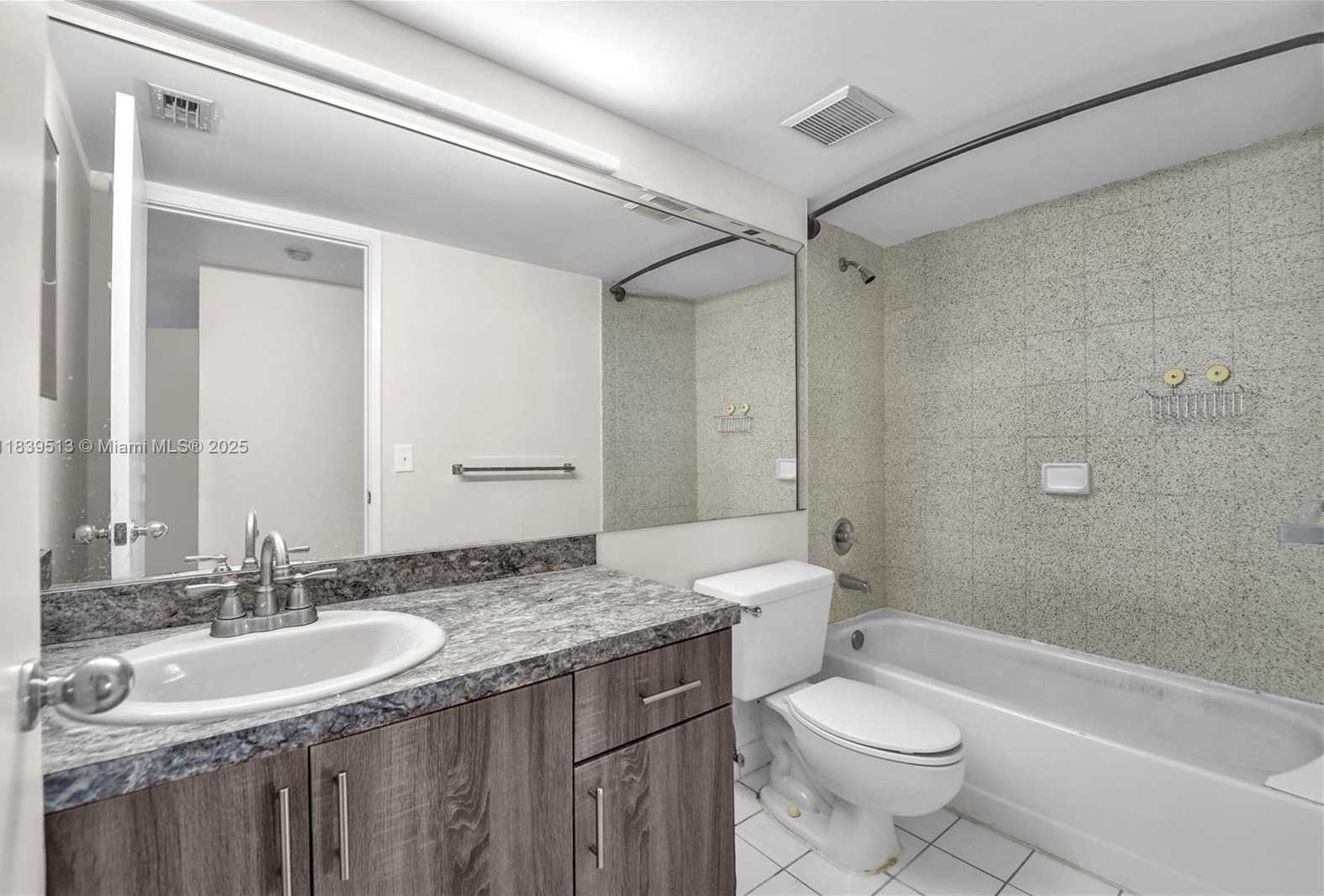 Small Image of 3300 NORTH EAST 191ST ST #1812, Aventura Number 13
