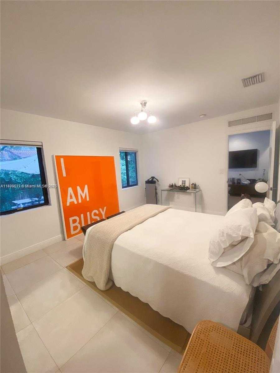 Small Image of 360 NORTH EAST 87TH ST #360, El Portal Number 11