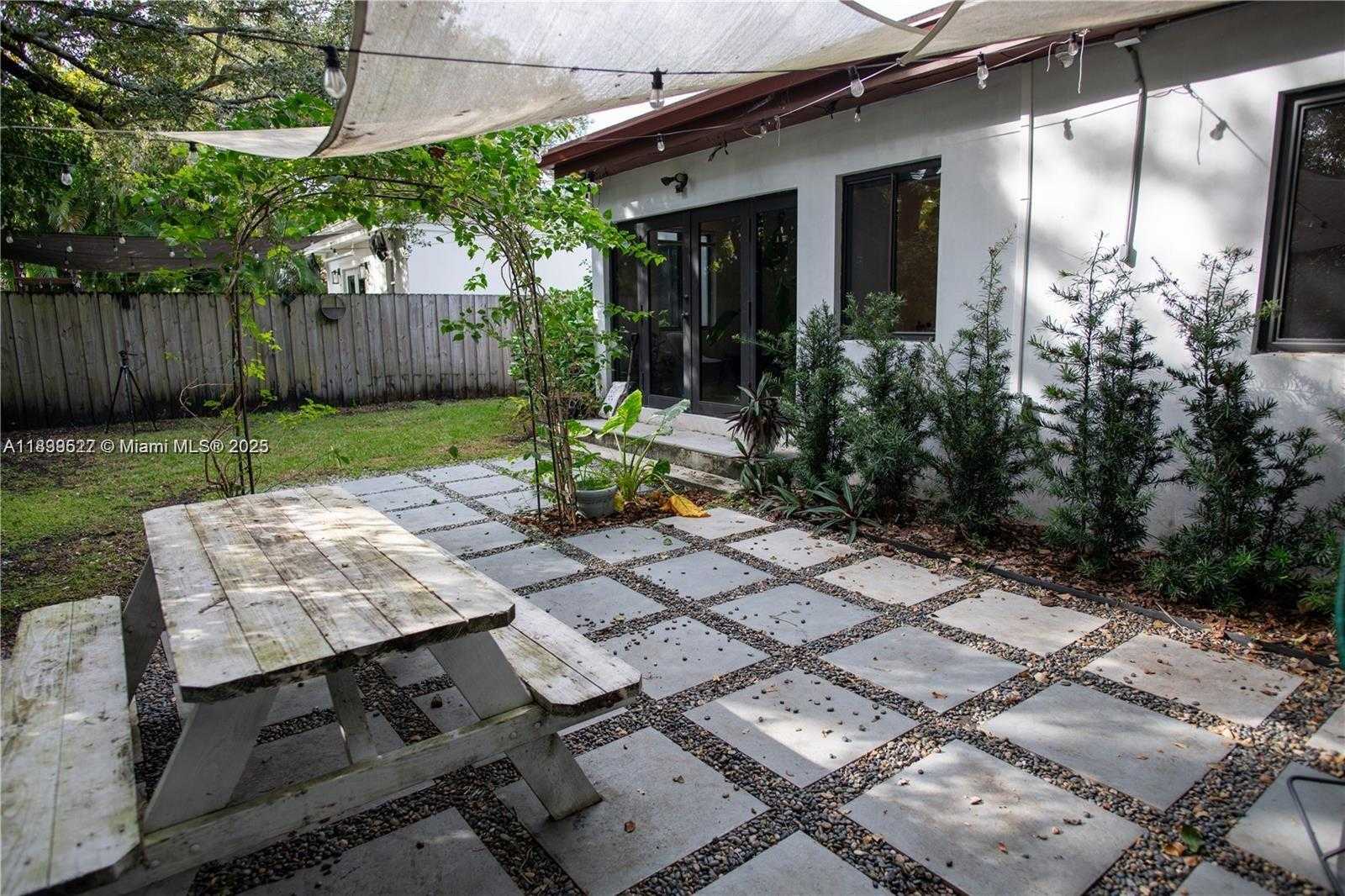 Small Image of 360 NORTH EAST 87TH ST #360, El Portal Number 12